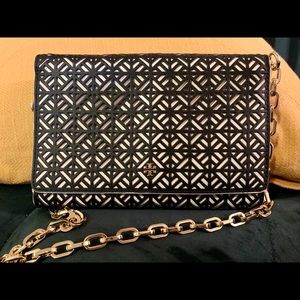 Like New Tory Burch Wallet Crossbody💕